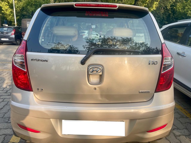 Second-hand 2010 Hyundai i10 Sportz for sale in Bhopal-4