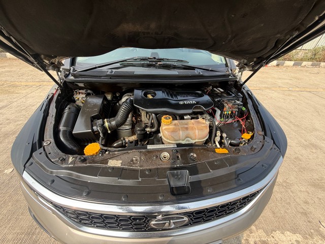 Second-hand 2017 Tata Hexa XTA for sale in Thane-5