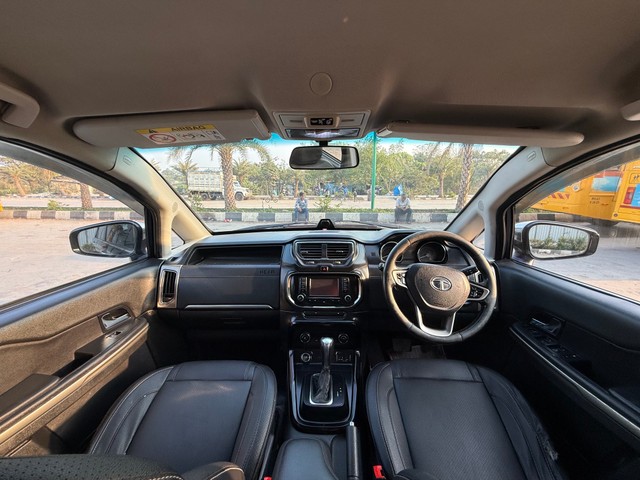 Second-hand 2017 Tata Hexa XTA for sale in Thane-11