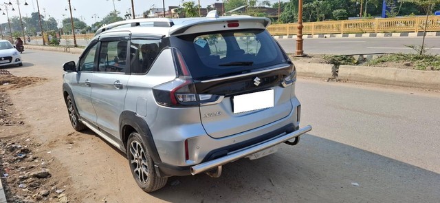 Second-hand 2023 Maruti XL6 Zeta CNG for sale in Varanasi-7