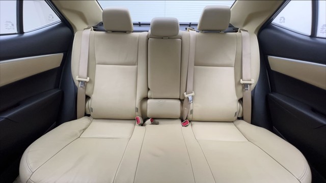 Second-hand 2018 Toyota Corolla Altis Petrol LE for sale in Gurgaon-29