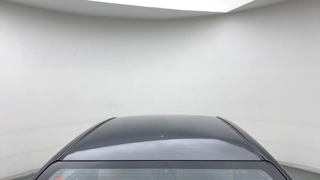 Second-hand 2018 Toyota Corolla Altis Petrol LE for sale in Gurgaon-22