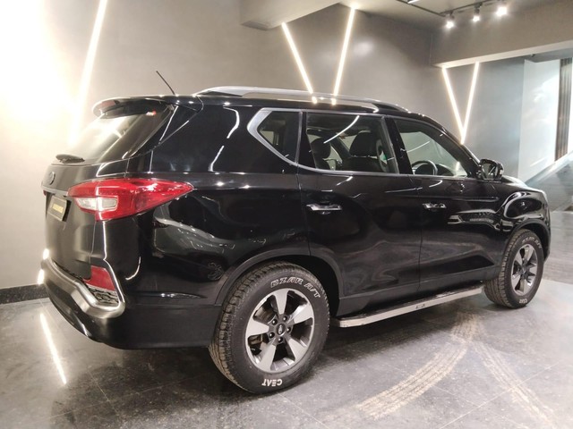 Second-hand 2019 Mahindra Alturas G4 4X4 AT BSIV for sale in New Delhi-7