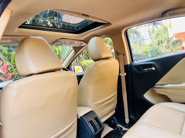 Second-hand 2015 Honda City i VTEC CVT VX for sale in Mumbai-11