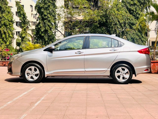 Second-hand 2015 Honda City i VTEC CVT VX for sale in Mumbai-3