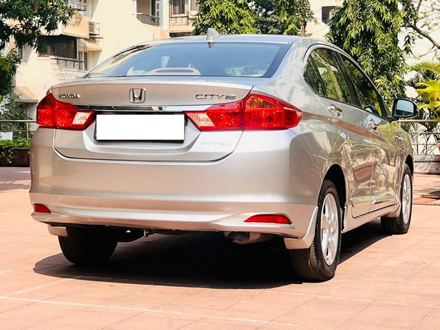 Second-hand 2015 Honda City i VTEC CVT VX for sale in Mumbai-9
