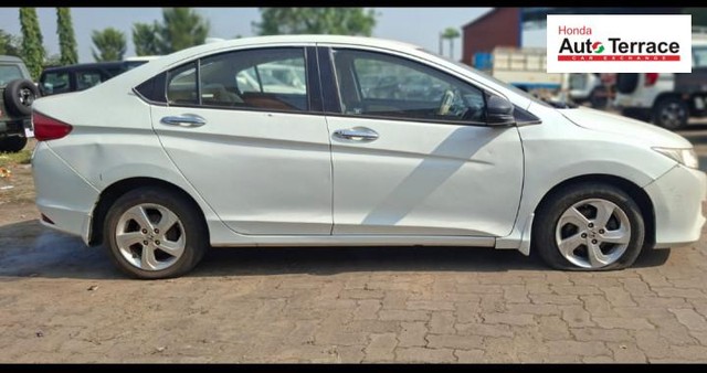 Second-hand 2015 Honda City i DTec V for sale in Bhubaneswar-2
