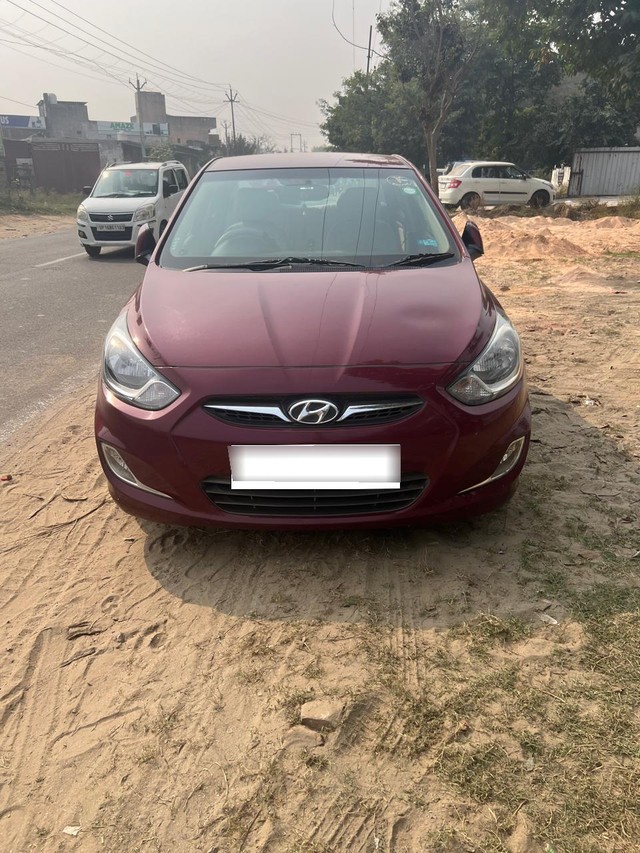Second-hand 2014 Hyundai Verna 1.6 SX for sale in Greater Noida-3