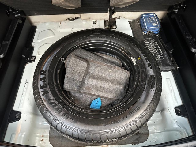 Second-hand 2020 Kia Seltos HTE Diesel for sale in Jabalpur-5