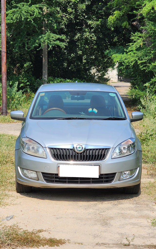 Second-hand 2012 Skoda Rapid 1.6 MPI Elegance for sale in Chennai-4