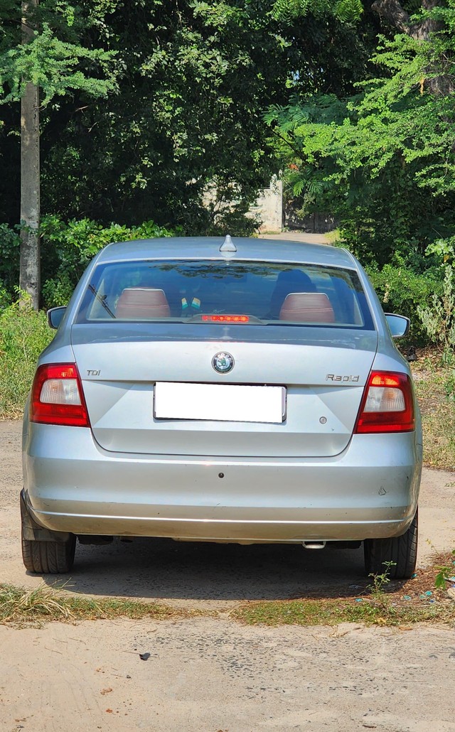 Second-hand 2012 Skoda Rapid 1.6 MPI Elegance for sale in Chennai-1