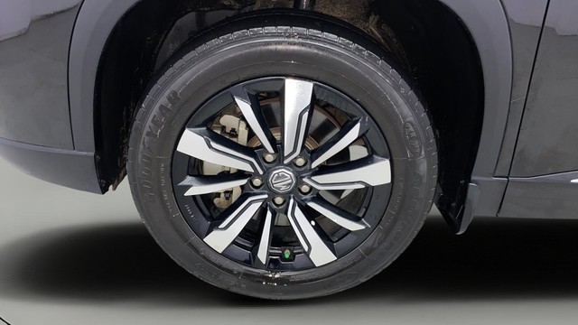 Second-hand 2020 MG Hector Plus Sharp Hybrid MT for sale in Kochi-26