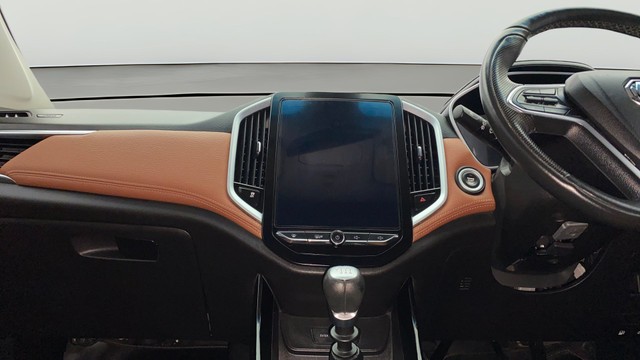 Second-hand 2020 MG Hector Plus Sharp Hybrid MT for sale in Kochi-22