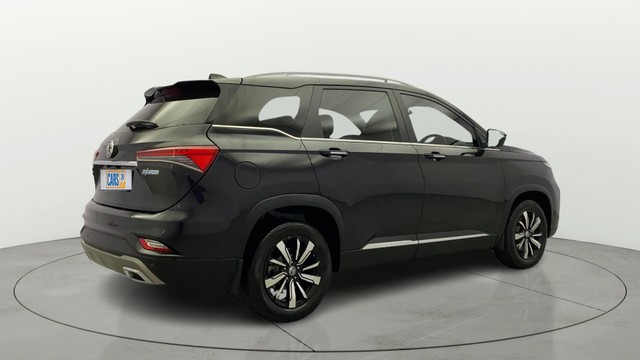 Second-hand 2020 MG Hector Plus Sharp Hybrid MT for sale in Kochi-2