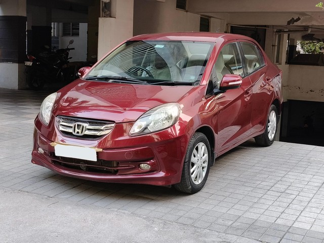 Second-hand 2013 Honda Amaze VX i-DTEC for sale in Hyderabad-2
