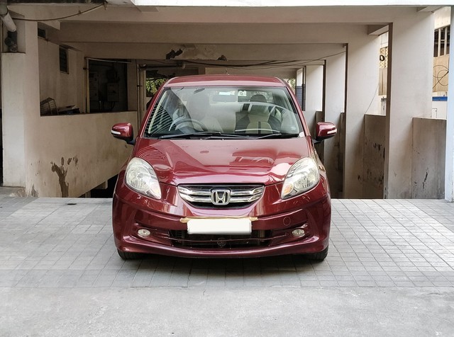 Second-hand 2013 Honda Amaze VX i-DTEC for sale in Hyderabad-3