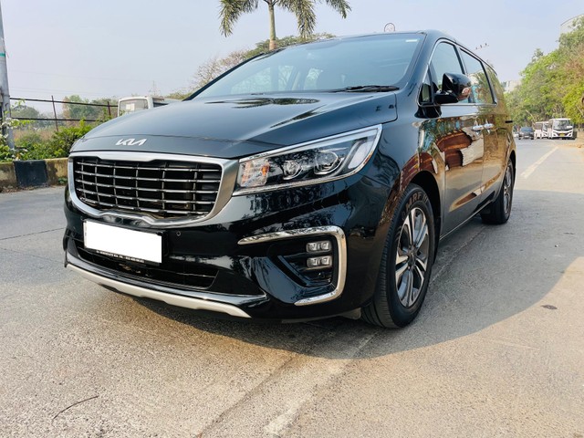 Second-hand 2021 Kia Carnival Limousine Plus for sale in Mumbai-4