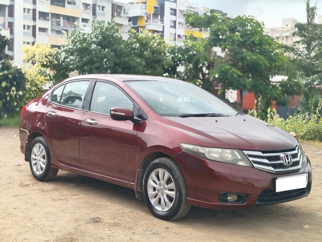 Second-hand 2013 Honda City V MT for sale in Pune-6