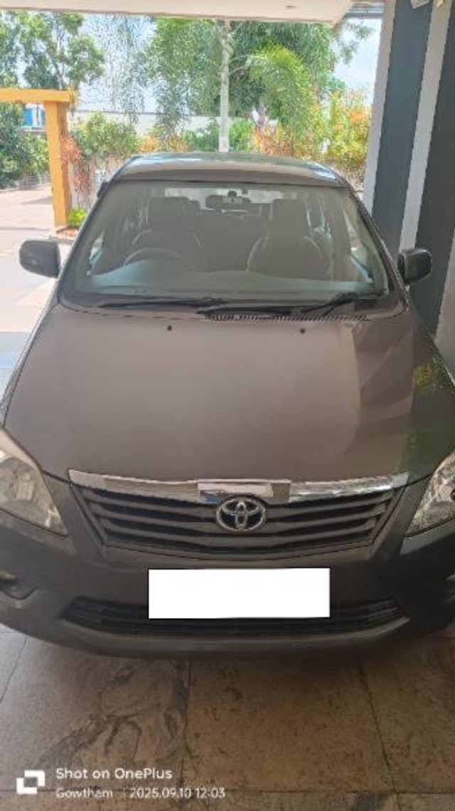 Second-hand 2013 Toyota Innova 2.5 G (Diesel) 8 Seater for sale in Coimbatore-3