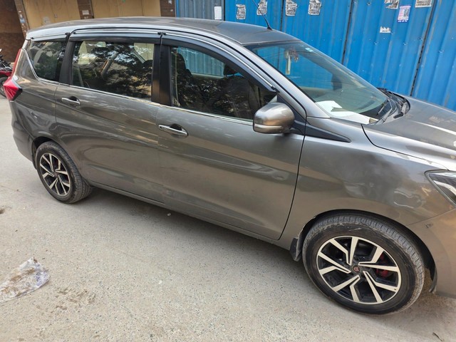 Second-hand 2022 Maruti Ertiga VXI CNG for sale in New Delhi-3