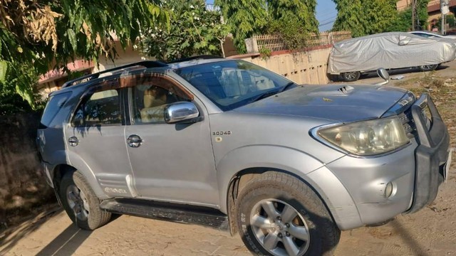 Second-hand 2010 Toyota Fortuner 3.0 Diesel for sale in Jaipur-3
