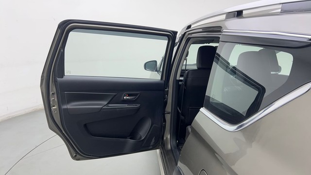 Second-hand 2021 Maruti Suzuki XL6 Alpha AT for sale in Chandigarh-28