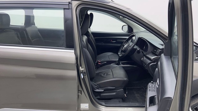 Second-hand 2021 Maruti Suzuki XL6 Alpha AT for sale in Chandigarh-15