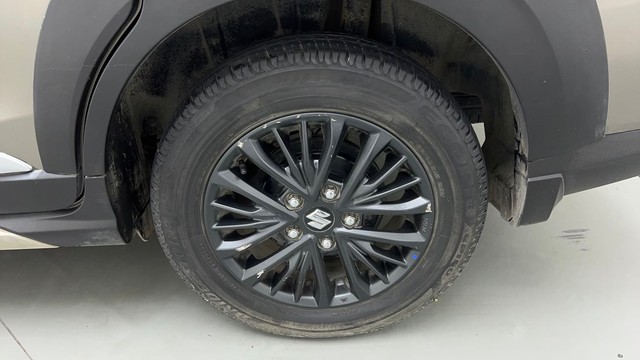 Second-hand 2021 Maruti Suzuki XL6 Alpha AT for sale in Chandigarh-19