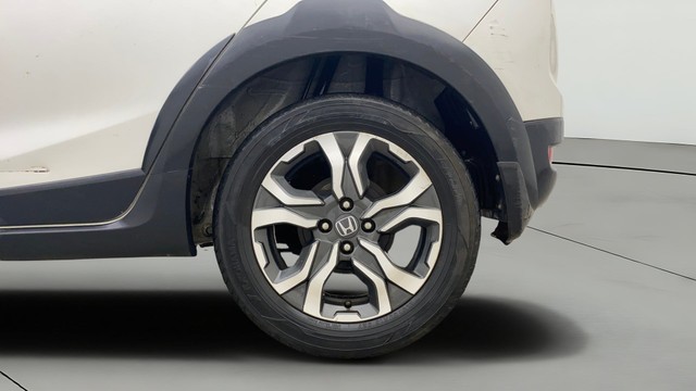 Second-hand 2017 Honda WR-V i-DTEC VX for sale in Gulbarga-27