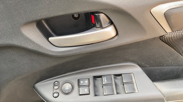 Second-hand 2017 Honda WR-V i-DTEC VX for sale in Gulbarga-17