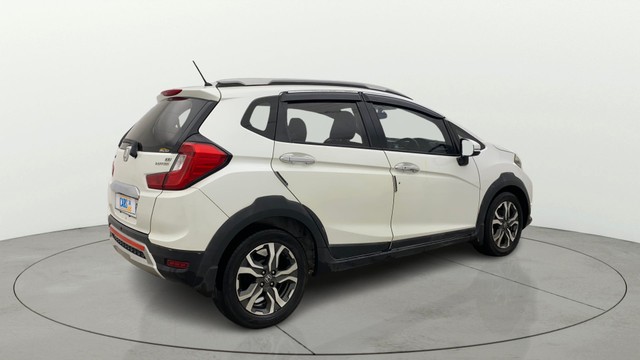 Second-hand 2017 Honda WR-V i-DTEC VX for sale in Gulbarga-2