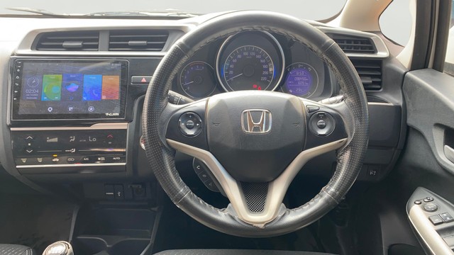 Second-hand 2017 Honda WR-V i-DTEC VX for sale in Gulbarga-12