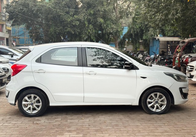 Second-hand 2019 Ford Figo Titanium BSIV for sale in New Delhi-9