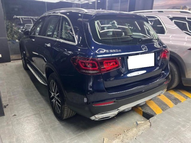 Second-hand 2022 Mercedes-Benz GLC 220d 4MATIC for sale in Bangalore-9