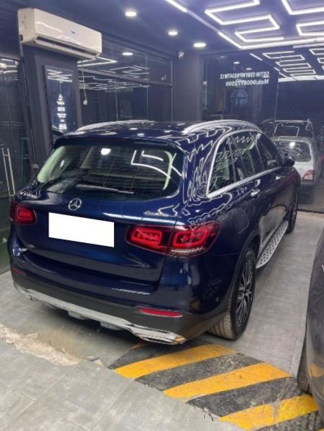 Second-hand 2022 Mercedes-Benz GLC 220d 4MATIC for sale in Bangalore-7