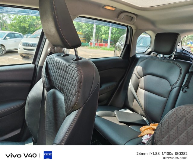 Second-hand 2023 Maruti Grand Vitara Alpha AT for sale in Panchkula-6