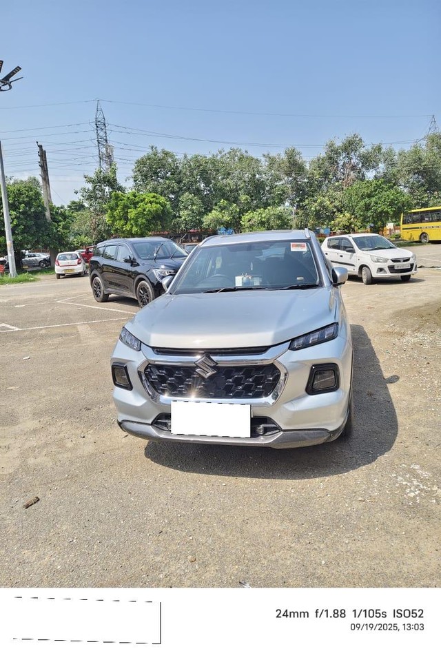 Second-hand 2023 Maruti Grand Vitara Alpha AT for sale in Panchkula-5