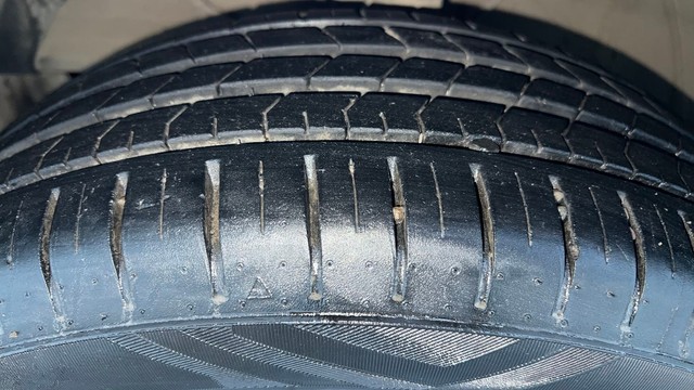 Second-hand 2024 Toyota Glanza V for sale in Karnal-33