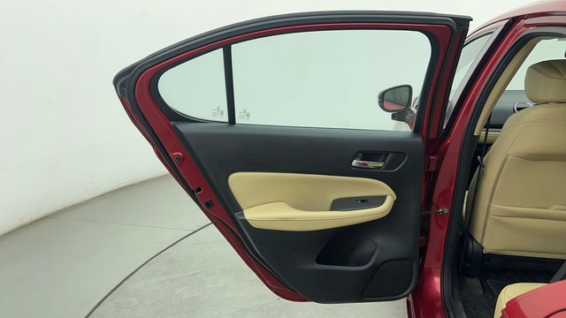 Second-hand 2021 Honda City ZX MT for sale in Chennai-24