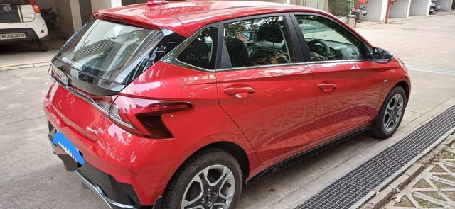 Second-hand 2024 Hyundai i20 Sportz IVT for sale in Kolkata-9