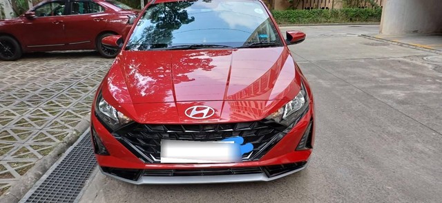 Second-hand 2024 Hyundai i20 Sportz IVT for sale in Kolkata-6