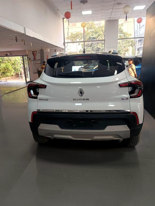 Second-hand 2023 Renault Kiger RXZ Turbo DT for sale in Hyderabad-1