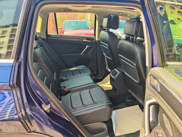 Second-hand 2018 Volkswagen Tiguan 2.0 TDI Highline for sale in Mumbai-12