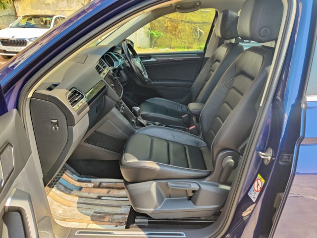 Second-hand 2018 Volkswagen Tiguan 2.0 TDI Highline for sale in Mumbai-17