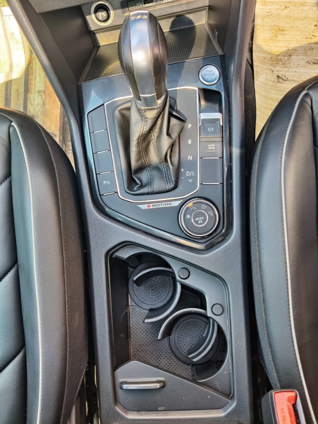 Second-hand 2018 Volkswagen Tiguan 2.0 TDI Highline for sale in Mumbai-15