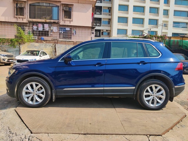 Second-hand 2018 Volkswagen Tiguan 2.0 TDI Highline for sale in Mumbai-3