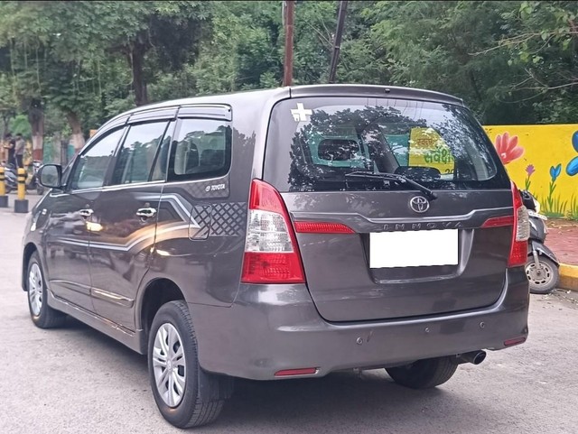 Second-hand 2014 Toyota Innova 2.5 G (Diesel) 8 Seater BS IV for sale in Indore-8