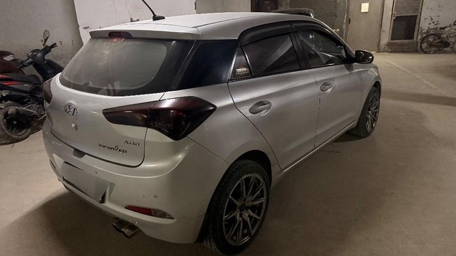 Second-hand 2017 Hyundai i20 Asta 1.2 for sale in Gurgaon-11