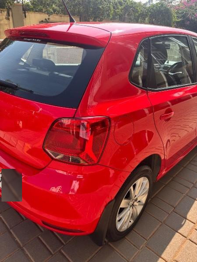 Second-hand 2015 Volkswagen Polo Exquisite 1.2 MPI Highline for sale in Bangalore-9