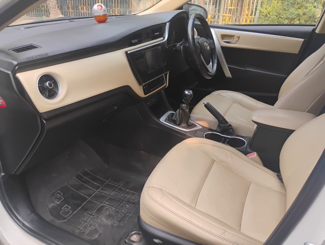 Toyota Corolla Altis 1.8 GL Second-hand 2017 Toyota Corolla Altis 1.8 GL for sale in Agra-6